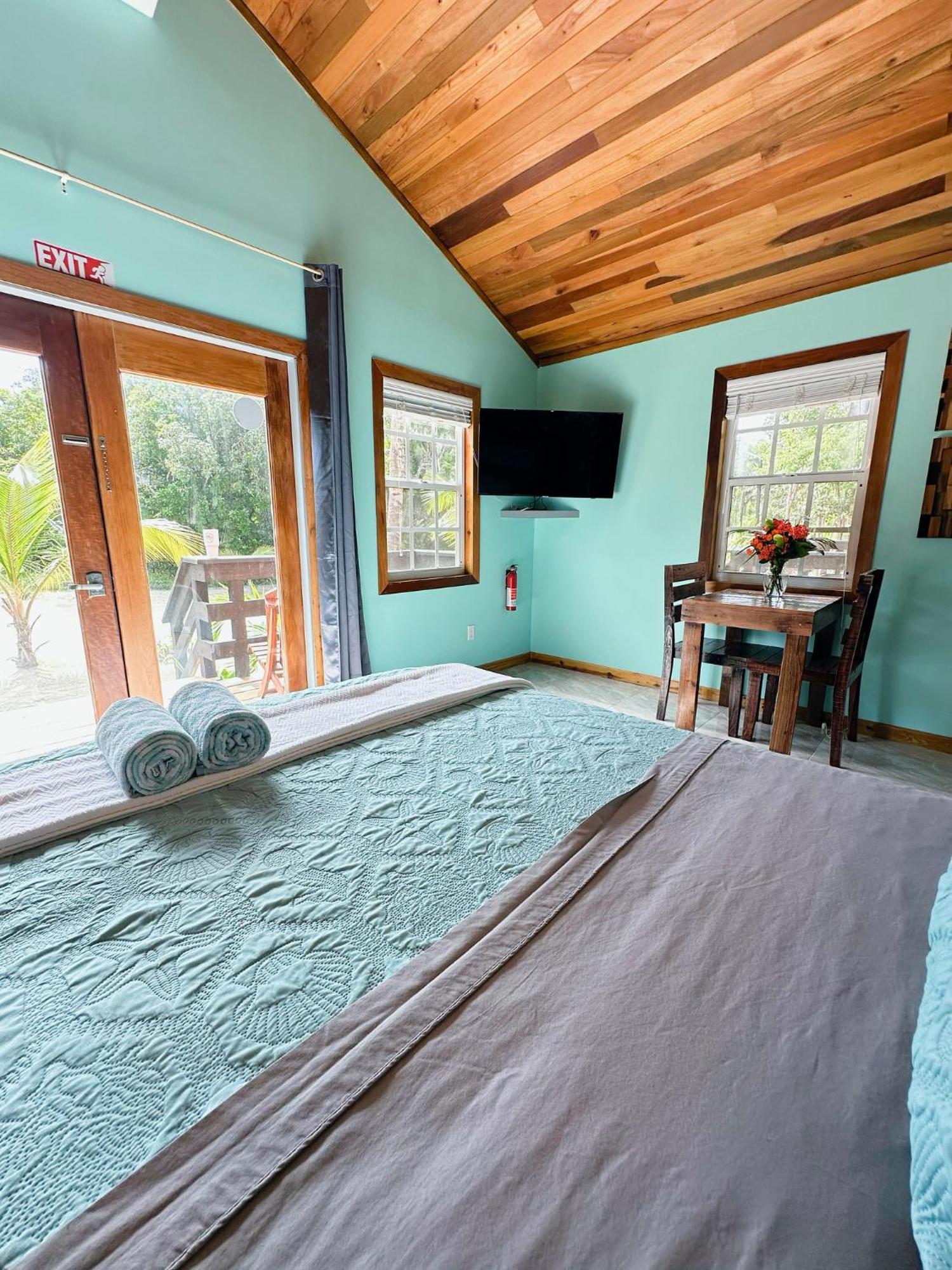 Mangata Villas Adults Only San Pedro  Eksteriør bilde