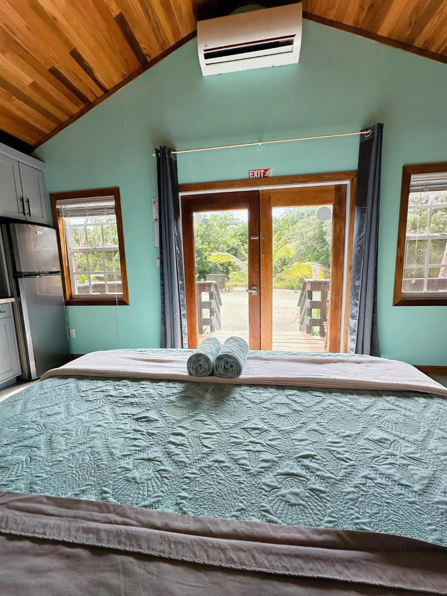 Mangata Villas Adults Only San Pedro  Eksteriør bilde